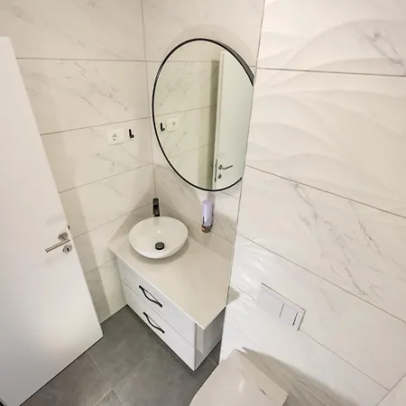 Biokovo J Parking Included *