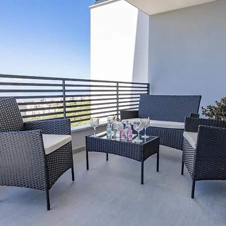 Biokovo J Parking Included Apartamento Makarska