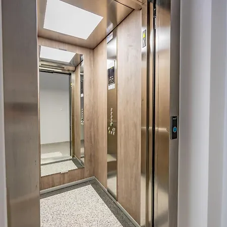 Biokovo J Parking Included Apartamento Makarska